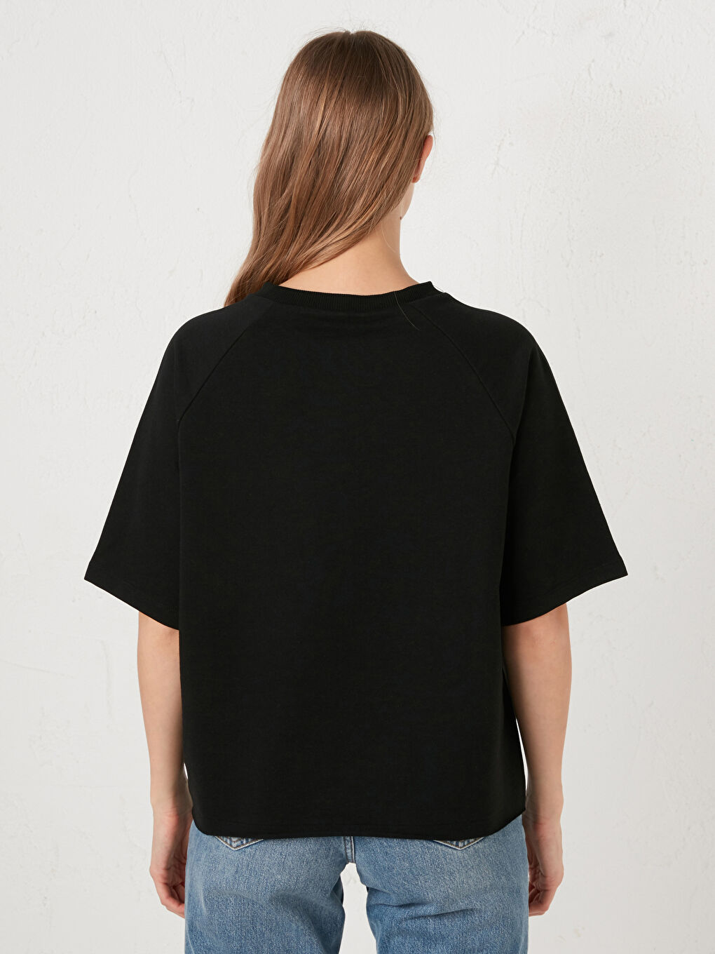 Siyah Bisiklet Yaka Düz Kısa Kollu Kadın Tişört-10