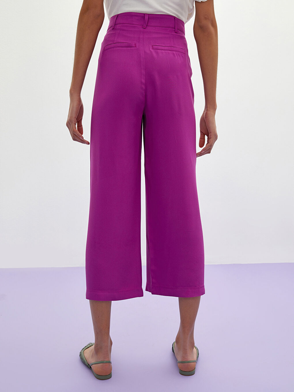 Mor Bol Fit Cep Detaylı Geniş Paça Viskon Kadın Kapri-4
