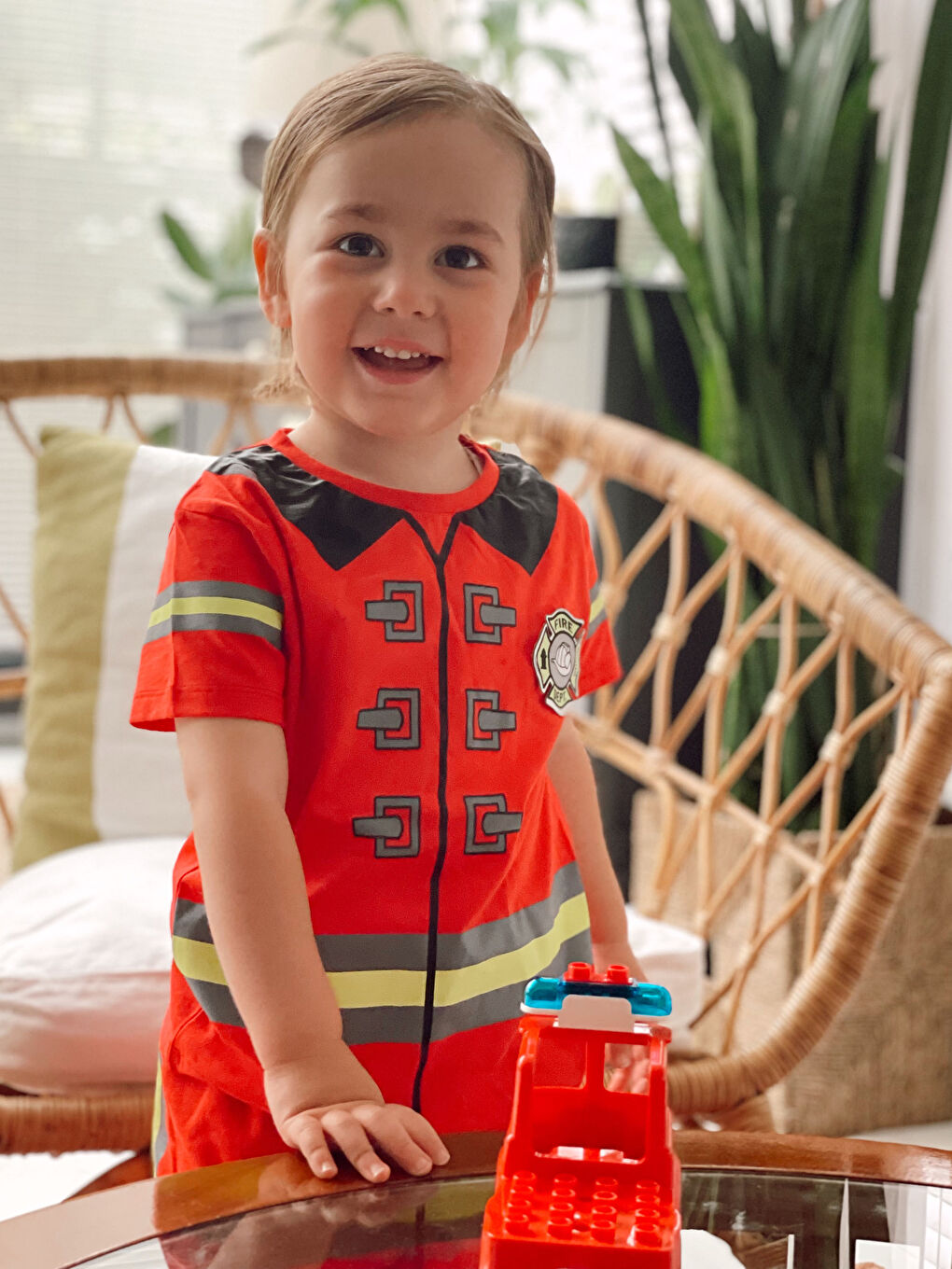 طقم أطفال أولادي قطن مطبوع بأكمام قصيرة ورقبة دائرية زي رجل الإطفاء مع قبعة-6