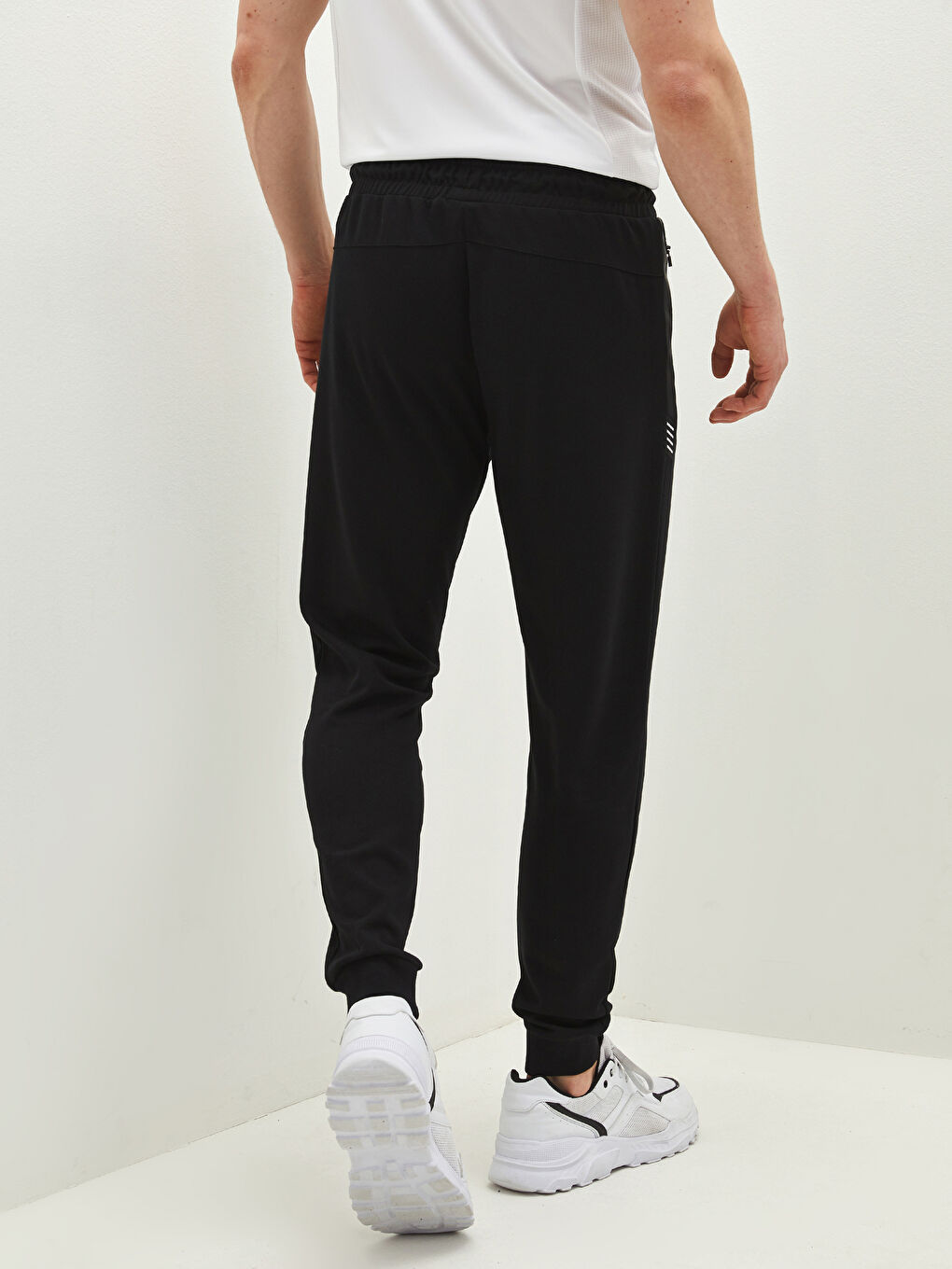Siyah Standart Kalıp Erkek Jogger Eşofman Altı-6
