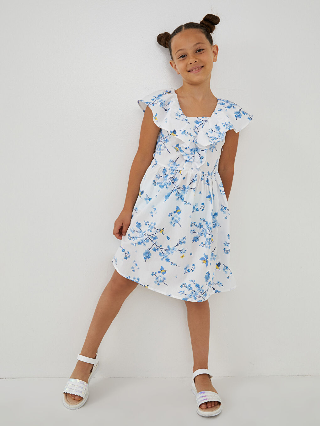 Beyaz V Yaka Desenli Poplin Kız Çocuk Elbise-4