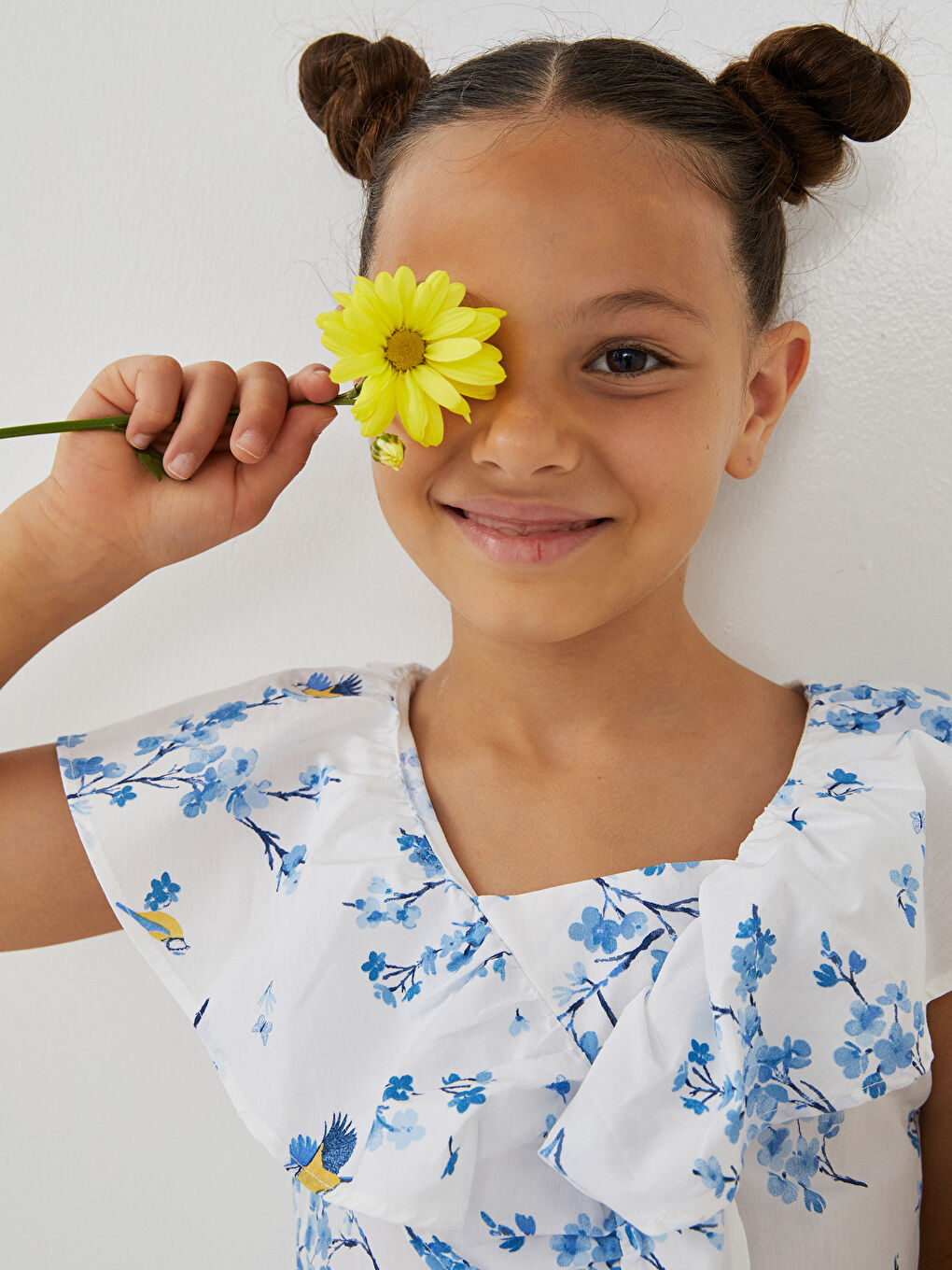 Beyaz V Yaka Desenli Poplin Kız Çocuk Elbise-6