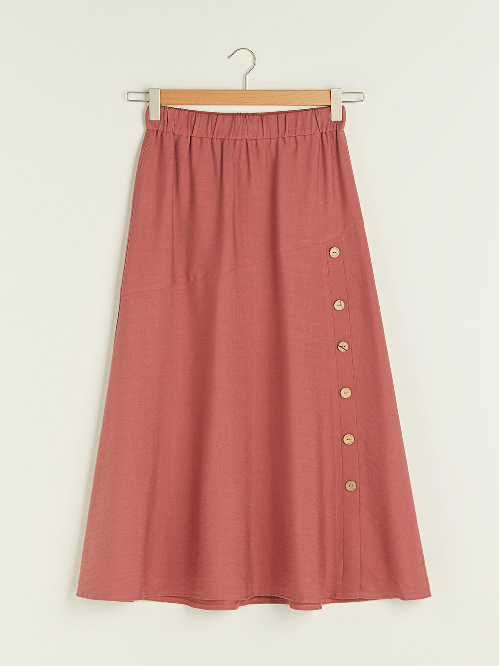 جيبة نسائية كلوش بتفاصيل أزرار-4