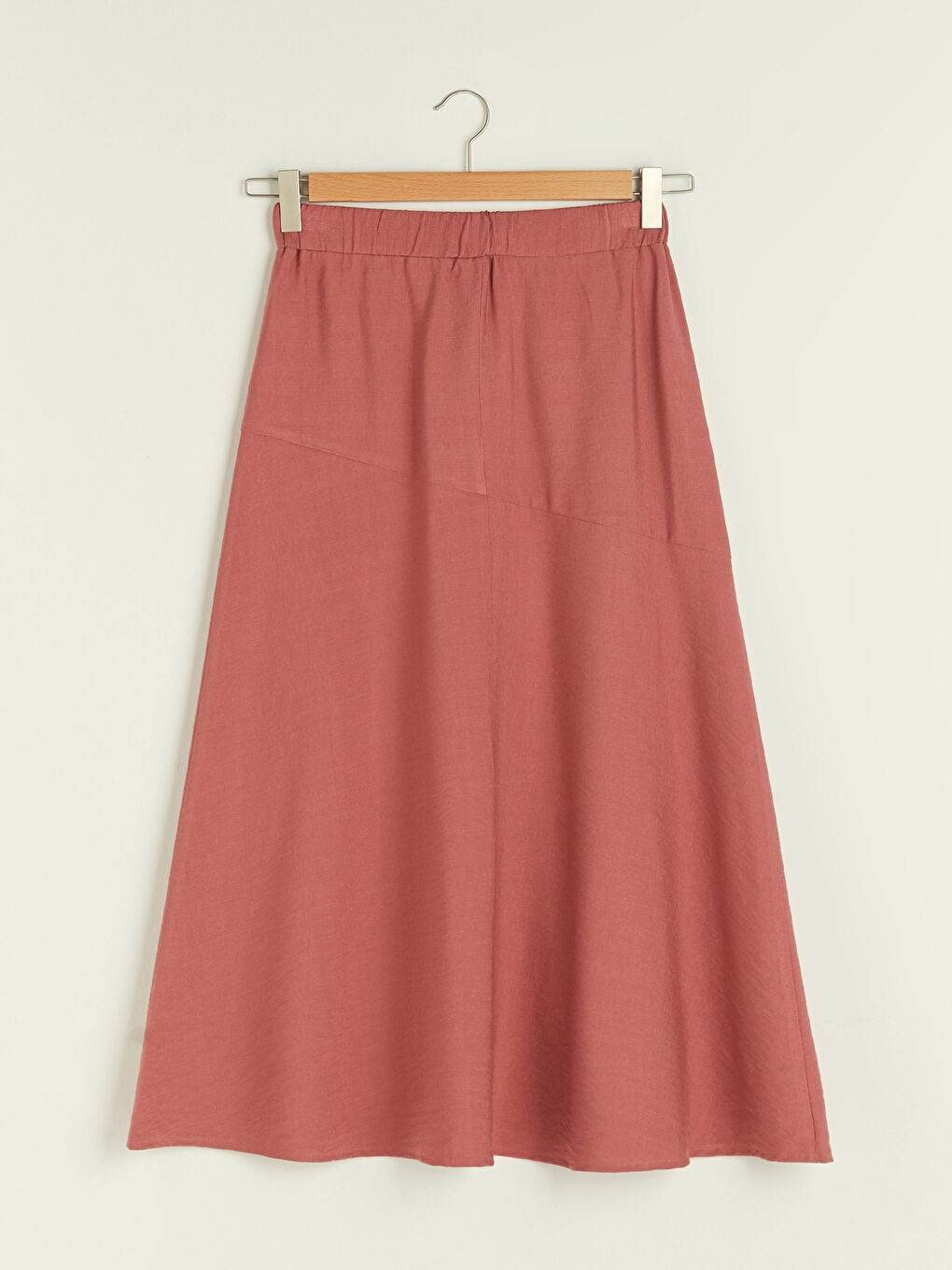 جيبة نسائية كلوش بتفاصيل أزرار-5