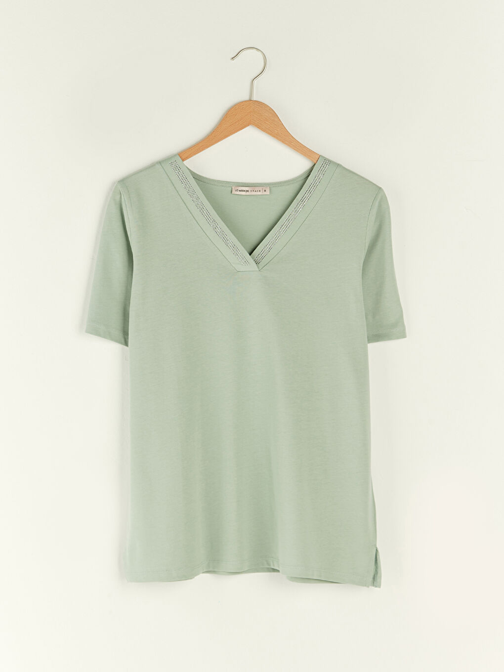 Yeşil V Yaka Taşlı Kısa Kollu Pamuklu Kadın Bluz-5