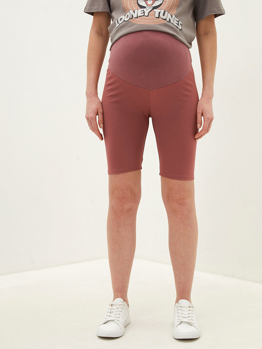 LCWAIKIKI Maternity Regular Maternity Shorts Tights with Over-bump Waistband -S1JK29Z8-GVS