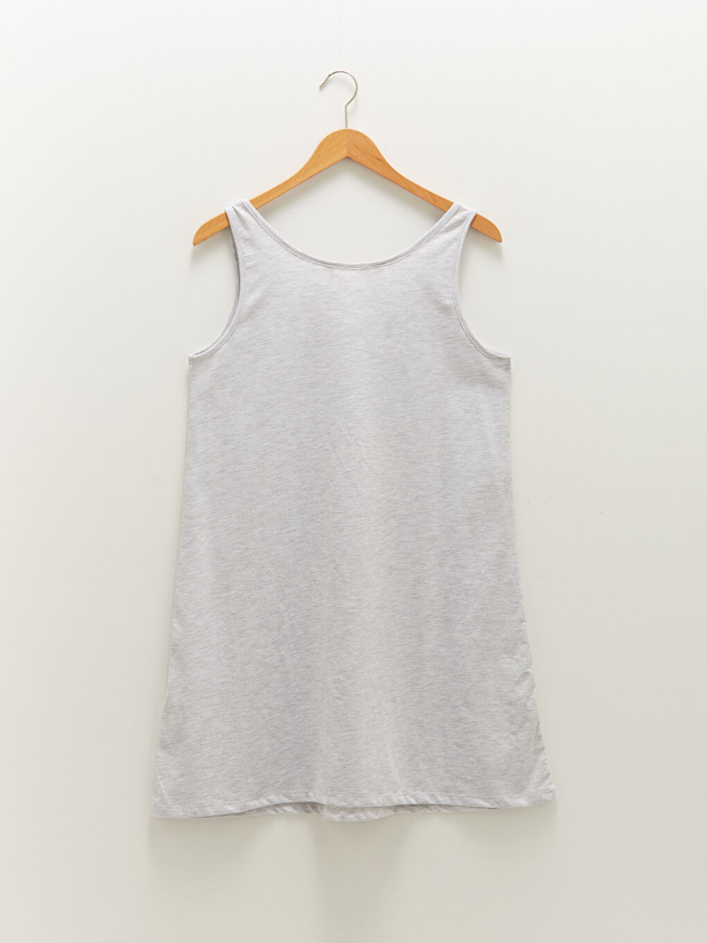 قميص نوم حريمي مطبوع برقبة U بدون حمالات-6