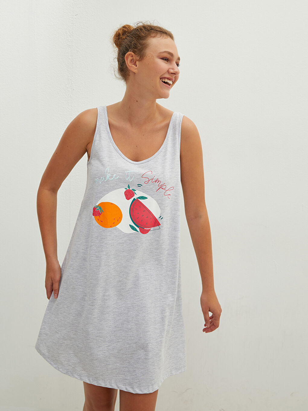 قميص نوم حريمي مطبوع برقبة U بدون حمالات-1