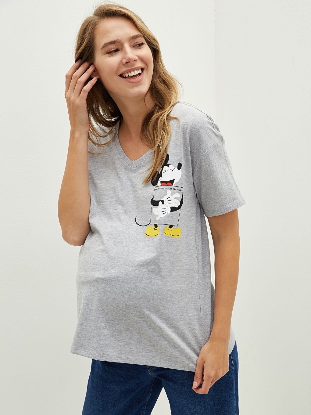 LCWAIKIKI Maternity V Neck Mickey Mouse Printed Short Sleeve Pregnant T-shirt -S1JN06Z8-LAL