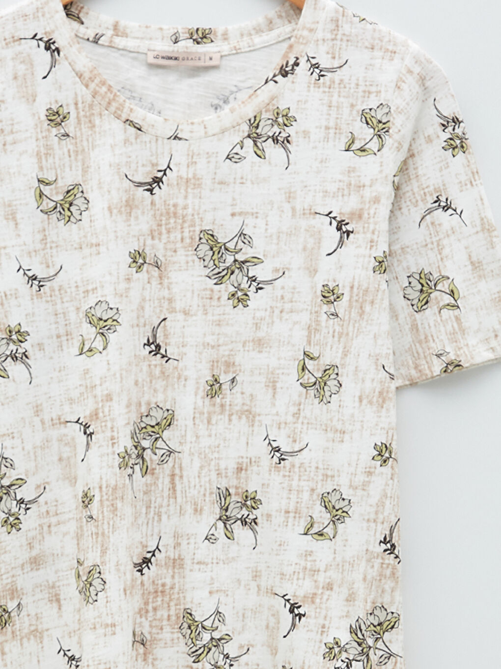 T-shirt en coton à manches courtes à col rond et motif floral-9