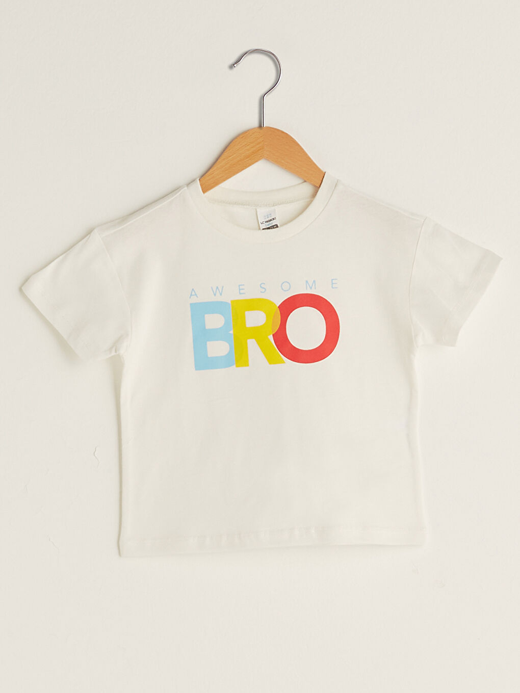 تيشيرت للأولاد الرضع مطبوع بياقة دائرية وكم قصير