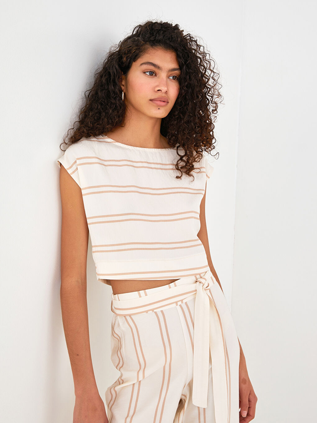 LCW Limited Women's Crew Neck Striped Sleeveless Blouse -S1JO41Z8-LE8