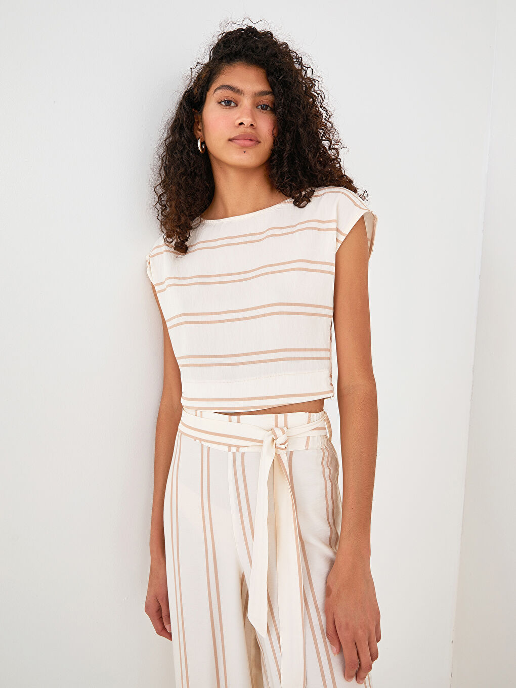 LCW Limited Women's Crew Neck Striped Sleeveless Blouse -S1JO41Z8-LE8