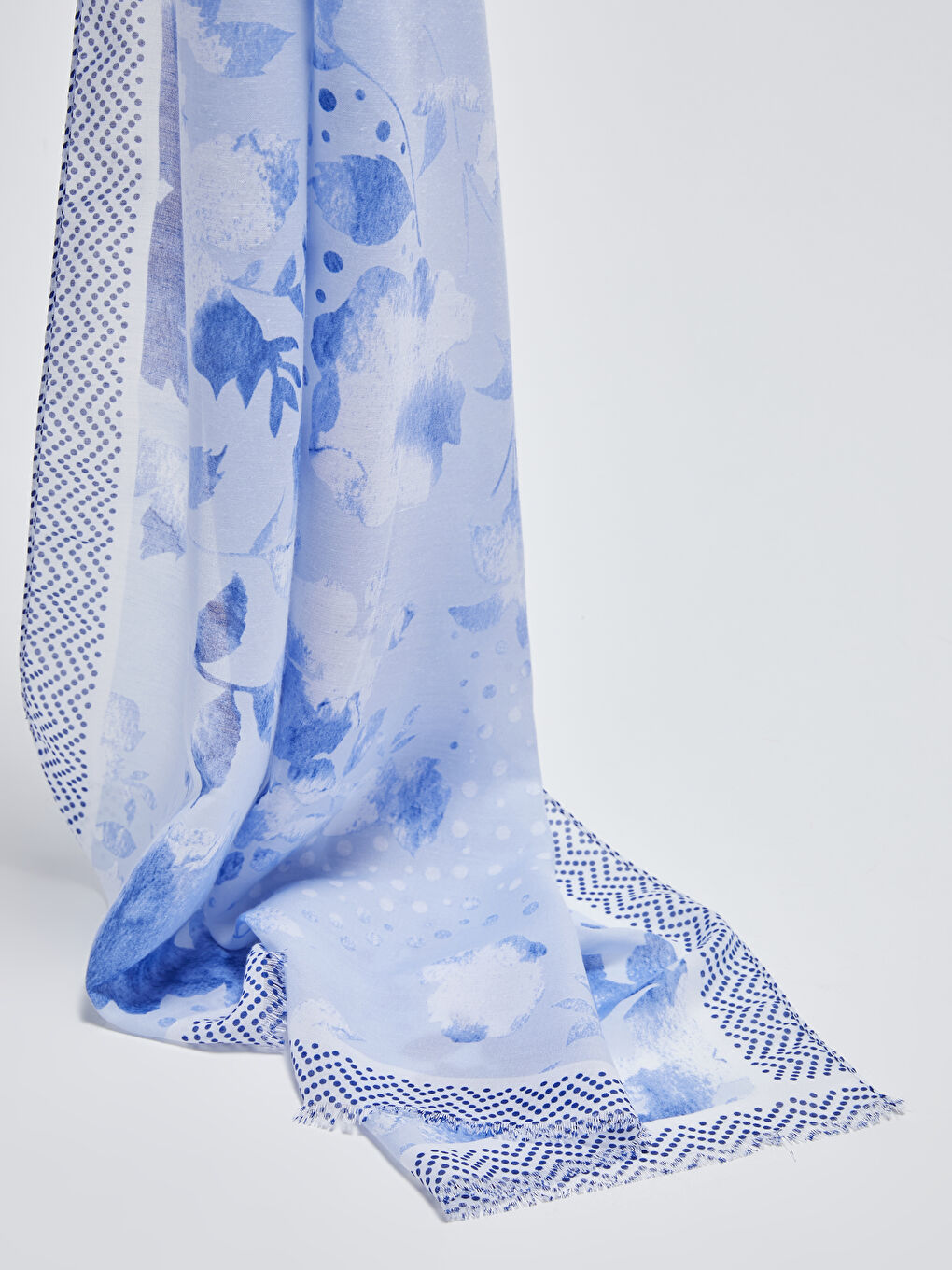 Женский узорчатый шарф-2