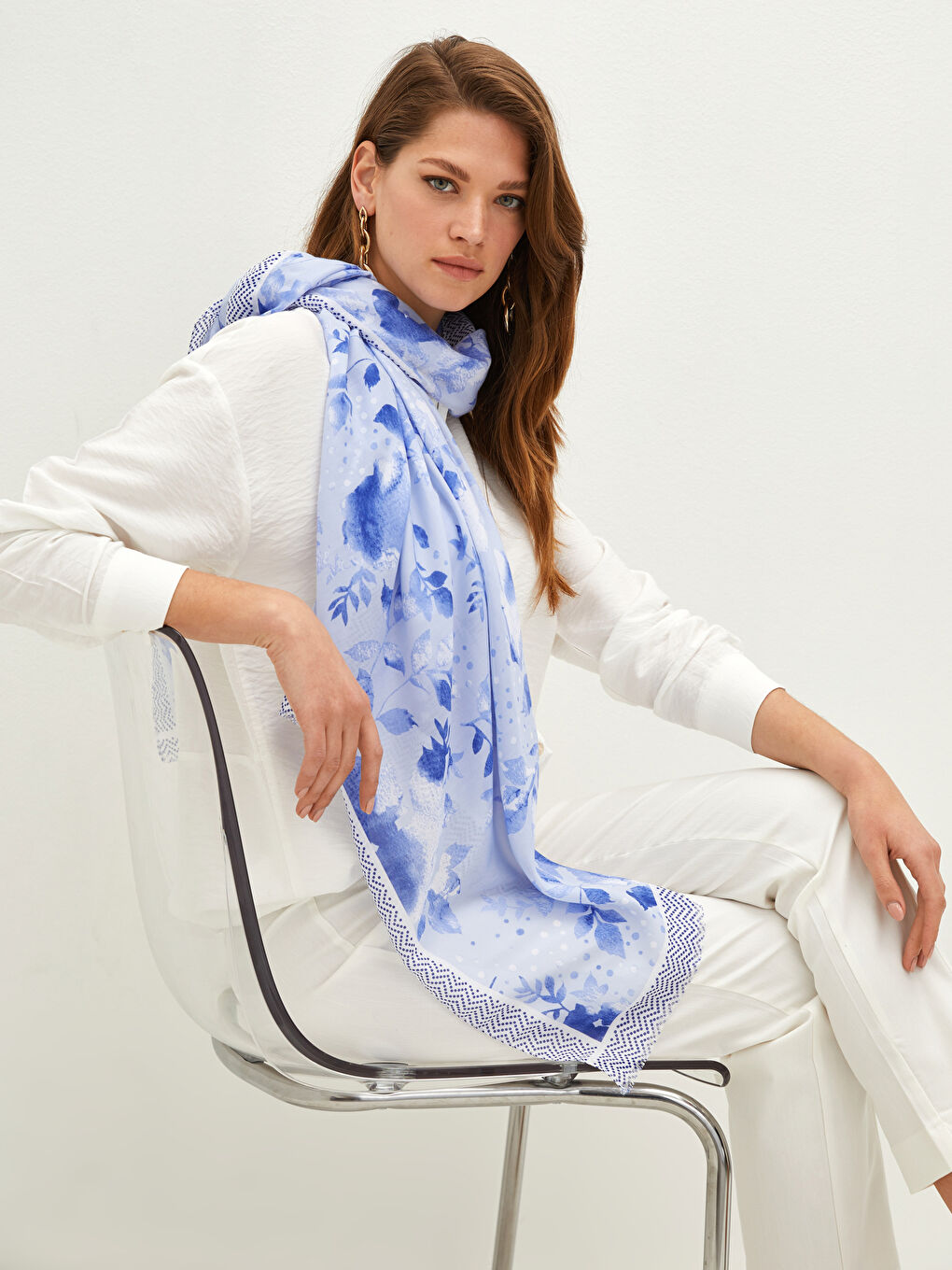 Женский узорчатый шарф