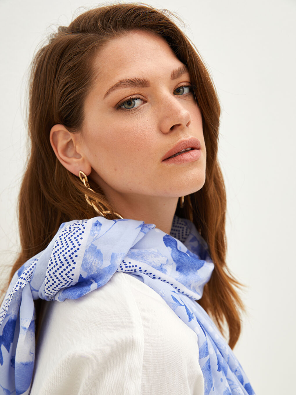 Женский узорчатый шарф-1