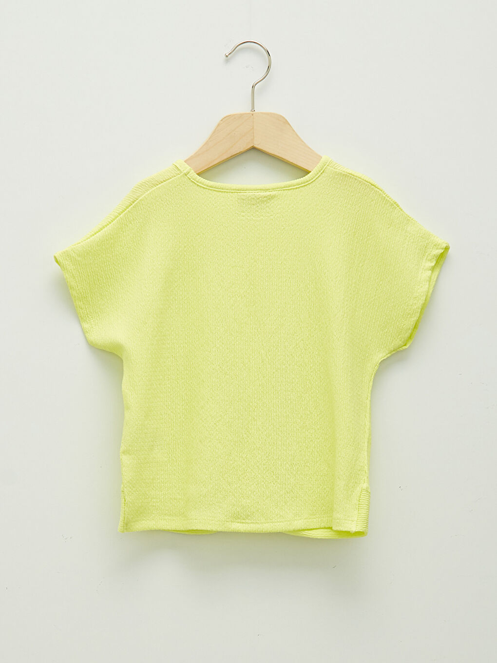 بلوزة بنات أساسية برقبة دائرية وكم قصير-1