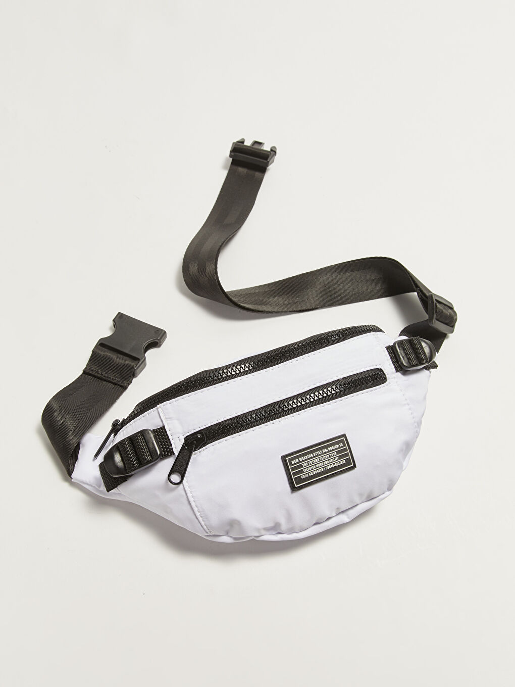 Beyaz Etiket Detaylı Erkek Bel Çantası-2
