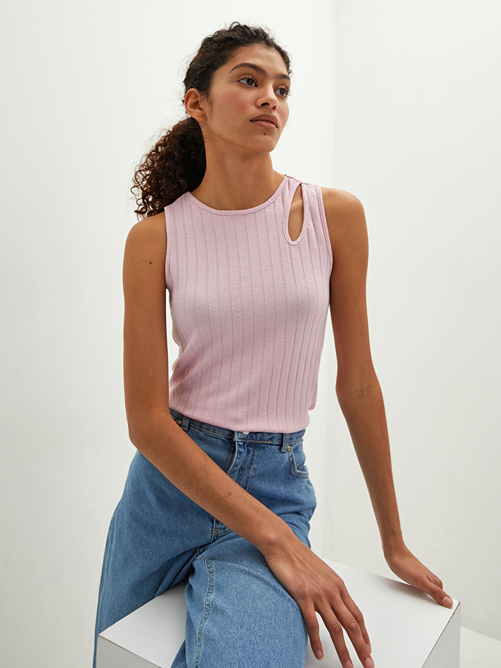 Crew Collar Plain Sleeveless Camisole Fabric Women's Singlet-5