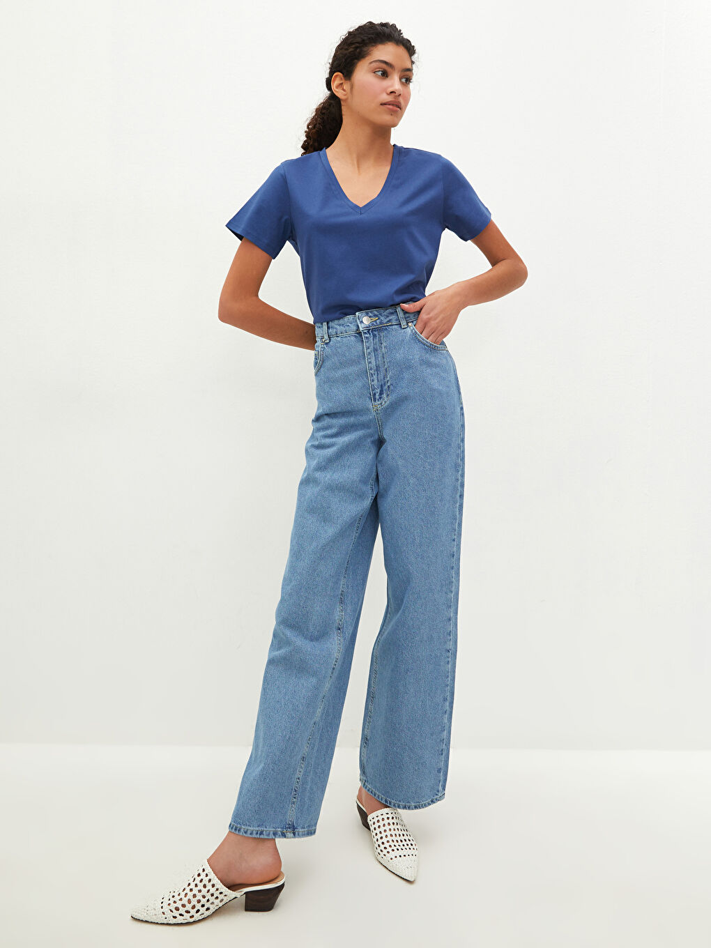 V-Neck Plain Short Sleeve Women's T-Shirt-2