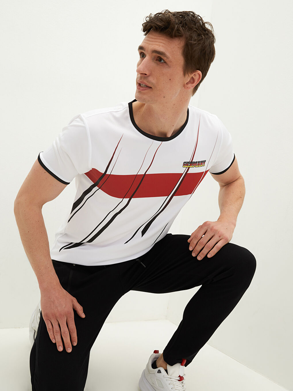 Beyaz Bisiklet Yaka Kısa Kollu Aktif Spor Erkek Tişört-2