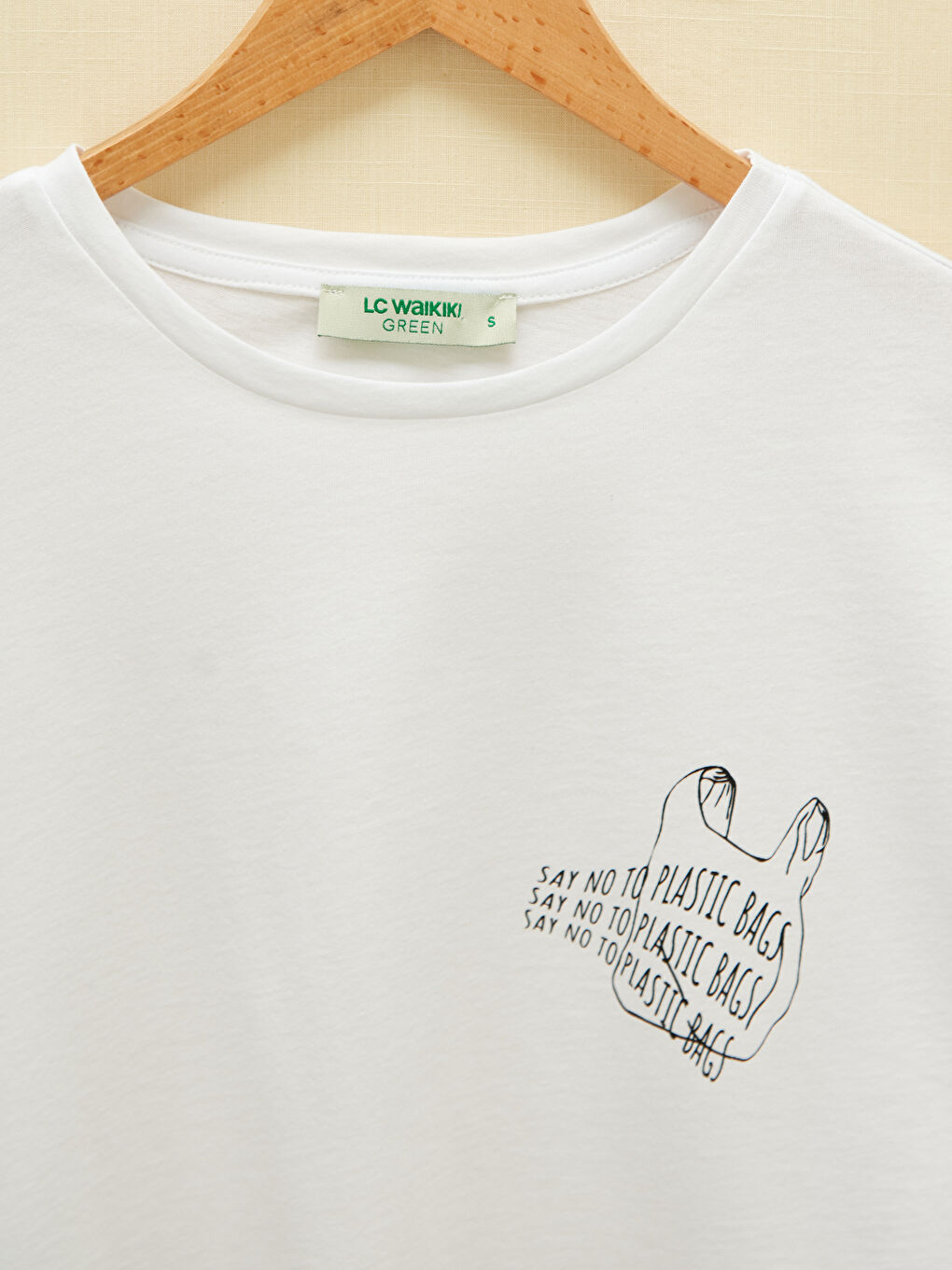 Beyaz Bisiklet Yaka Baskılı Kısa Kollu Kadın Tişört-7