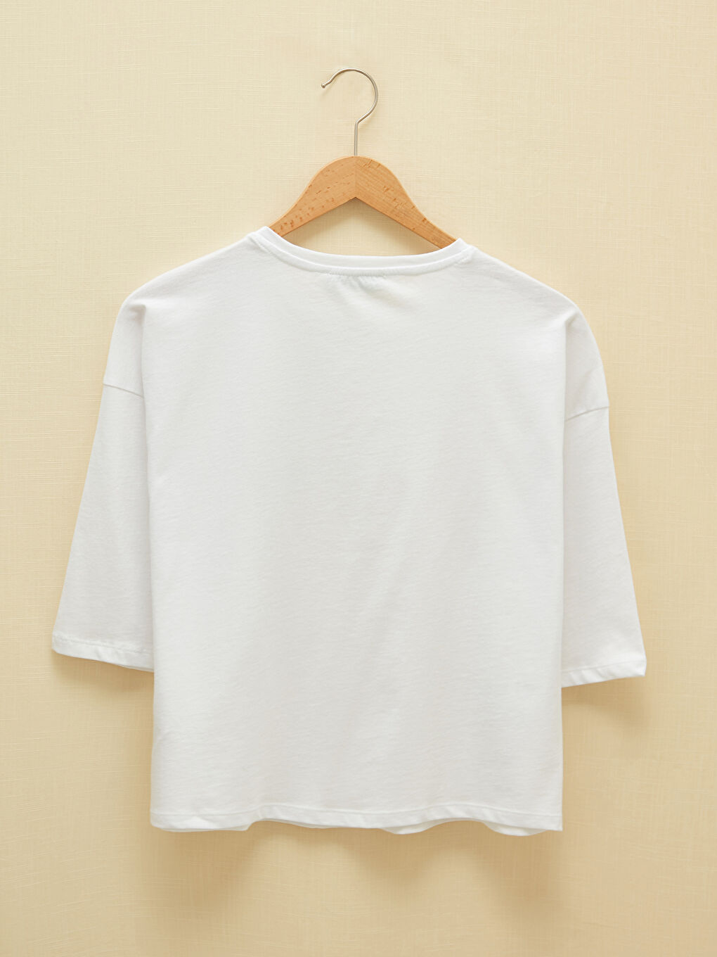 Beyaz Bisiklet Yaka Baskılı Kısa Kollu Kadın Tişört-8