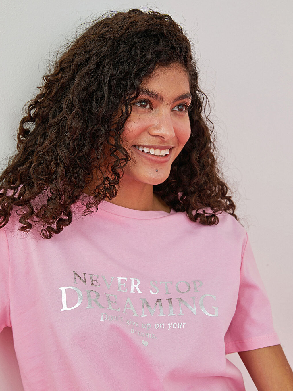 Pembe Bisiklet Yaka Baskılı Kısa Kollu Pamuklu Kadın Tişört-3