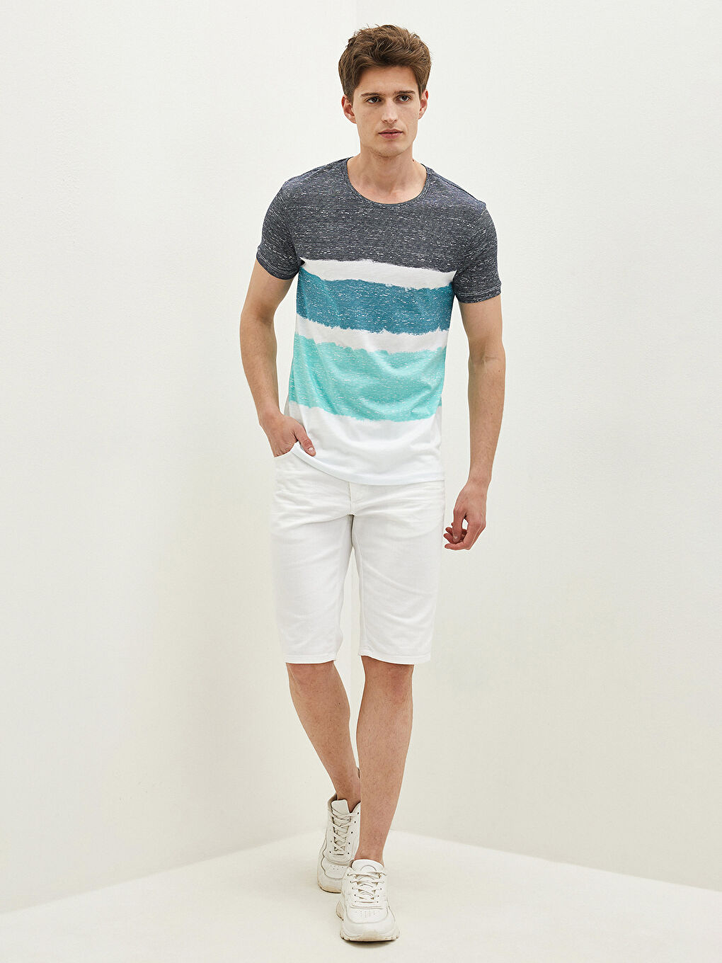 Beyaz Bisiklet Yaka Kısa Kollu Renk Bloklu Penye Erkek Tişört-2