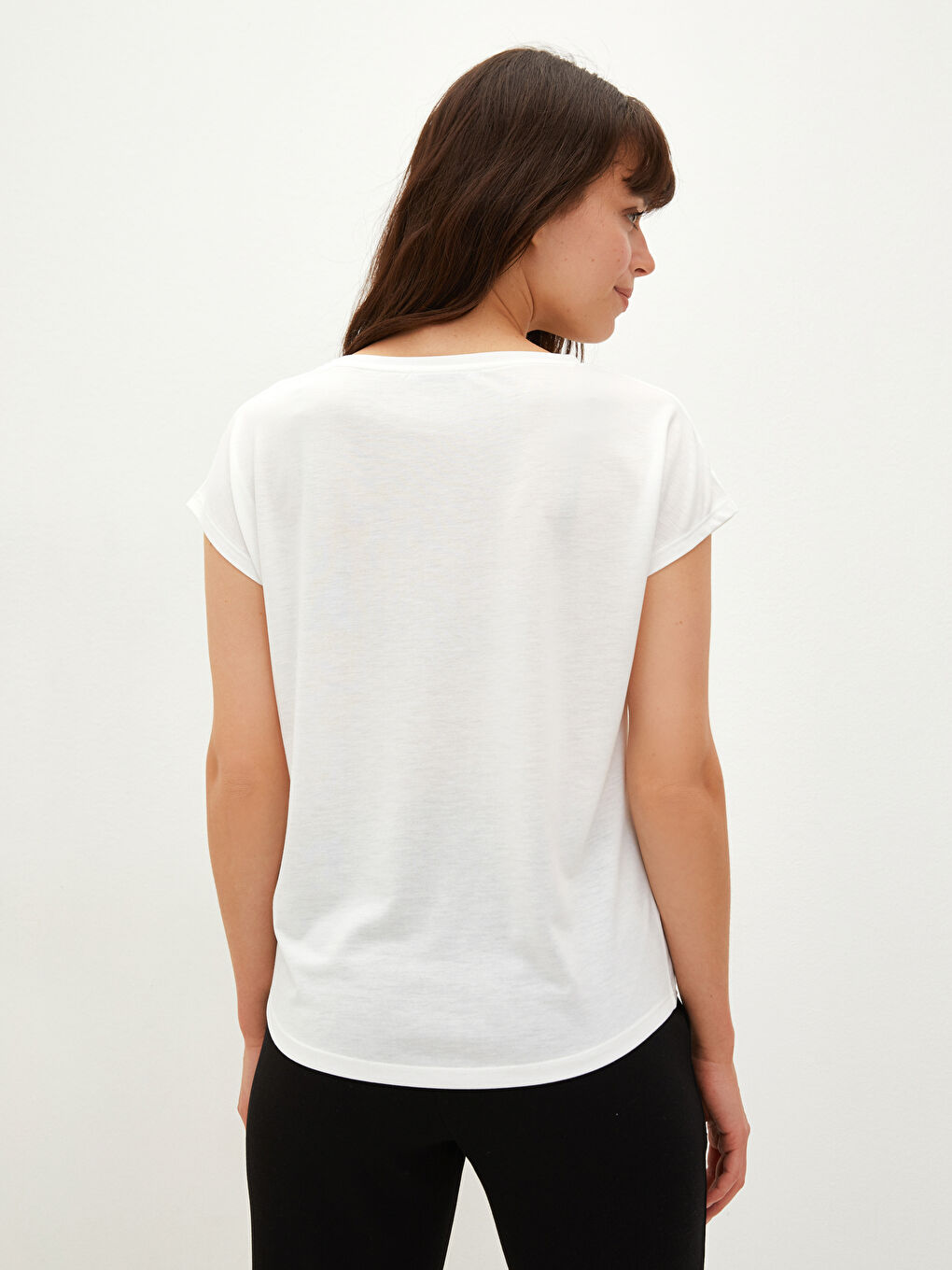 Ekru Bisiklet Yaka Baskılı Kısa Kollu Kadın Tişört-4