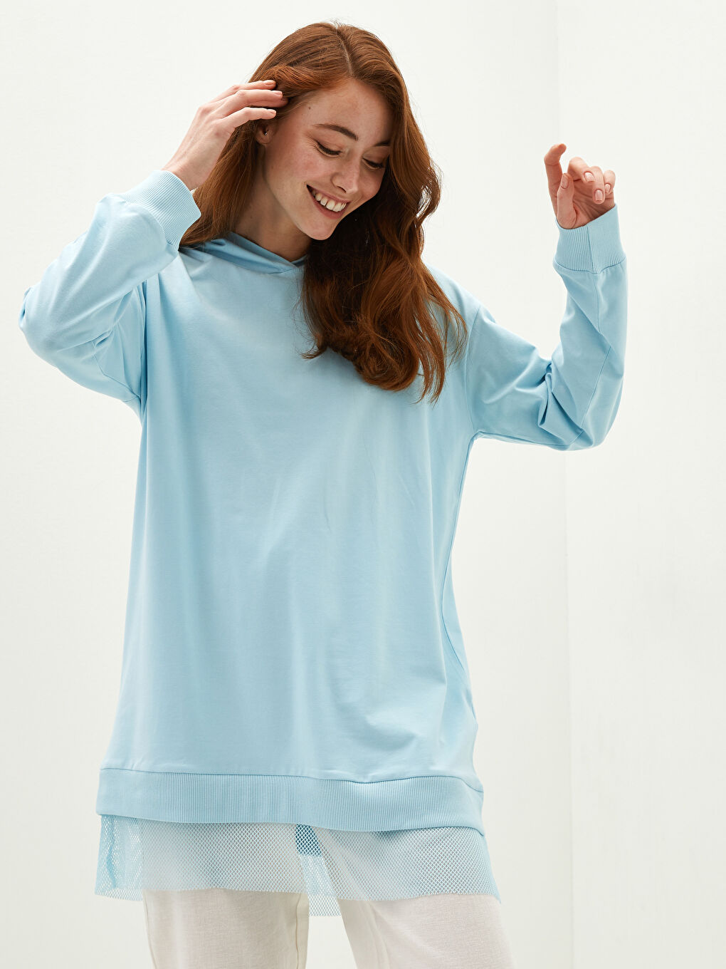 Mavi Kapüşon Yaka File Detaylı Uzun Kollu Kadın Tunik-7