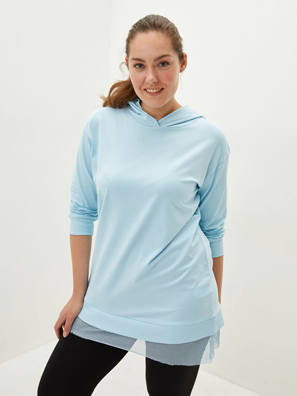 Mavi Kapüşon Yaka File Detaylı Uzun Kollu Kadın Tunik-3