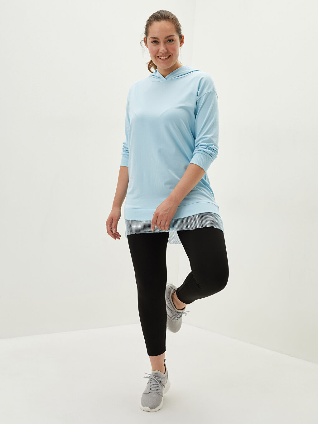 Mavi Kapüşon Yaka File Detaylı Uzun Kollu Kadın Tunik-5