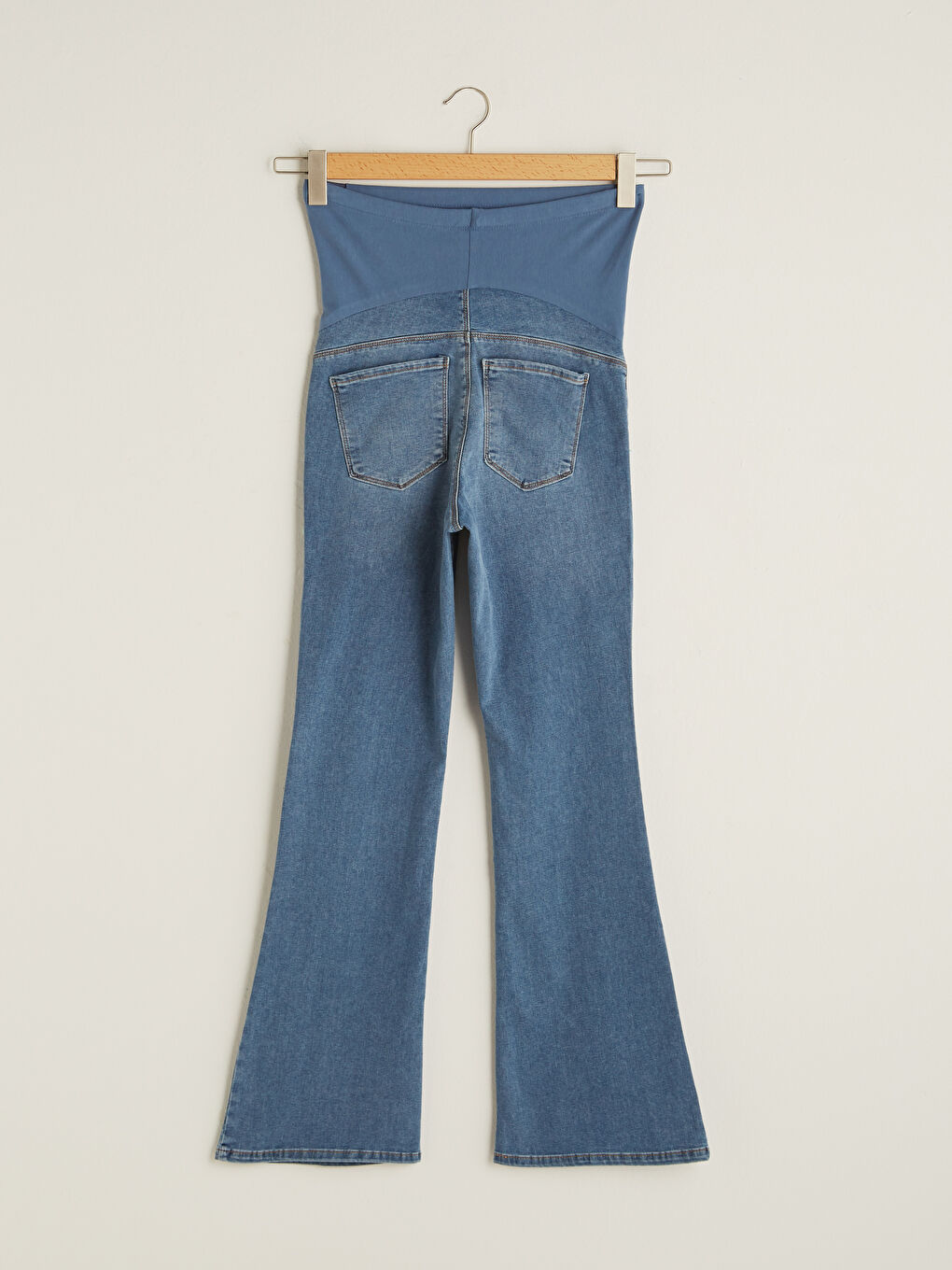 LCWAIKIKI Maternity Ženske Rodeo Farmerke sa Džepovima na Stomaku i Detaljima Španskih Pantalona -S1K057Z8-507