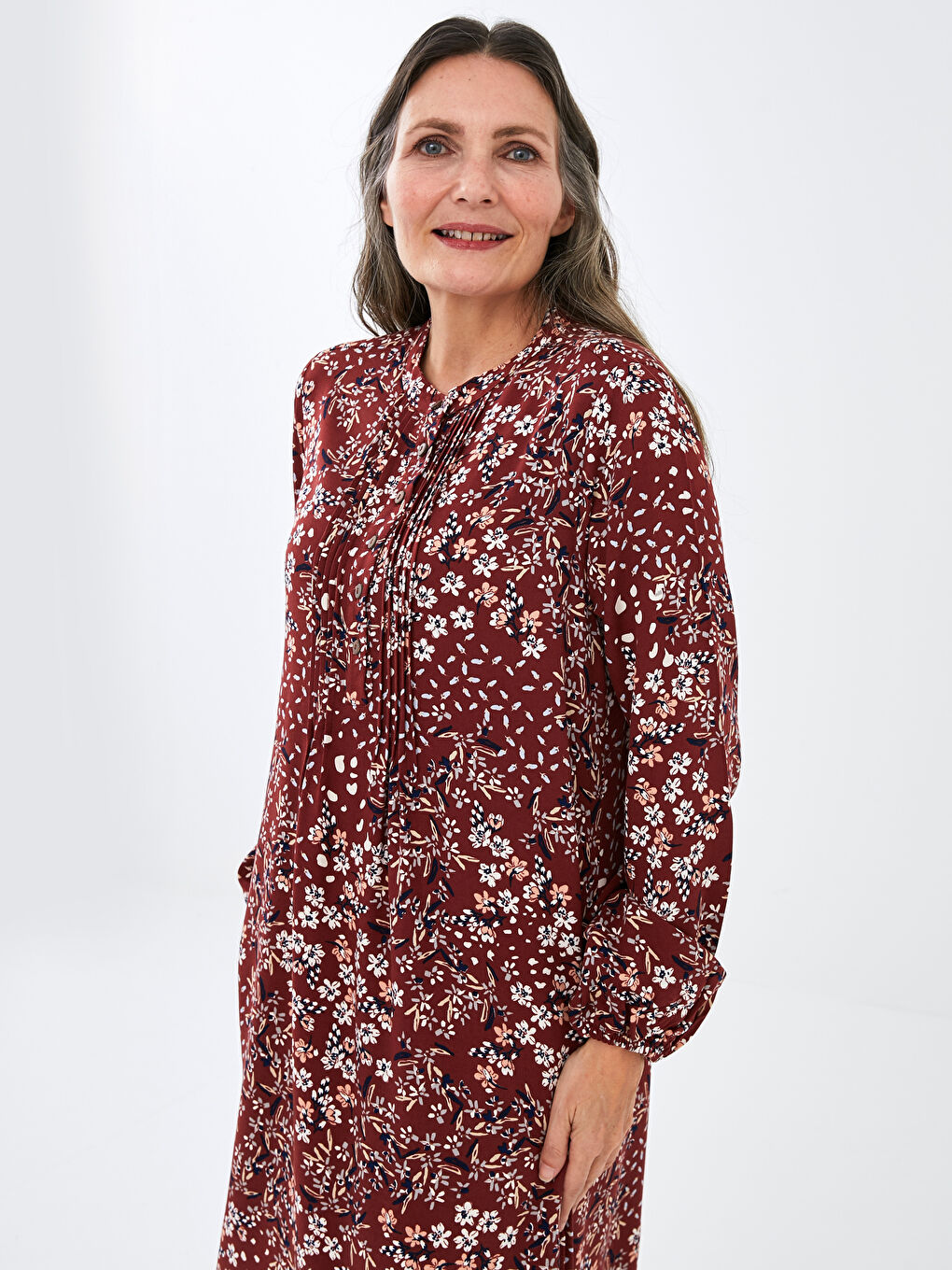 Kırmızı Hakim Yaka Çiçek Baskılı Uzun Kollu Belmando Kumaş Kadın Elbise-1