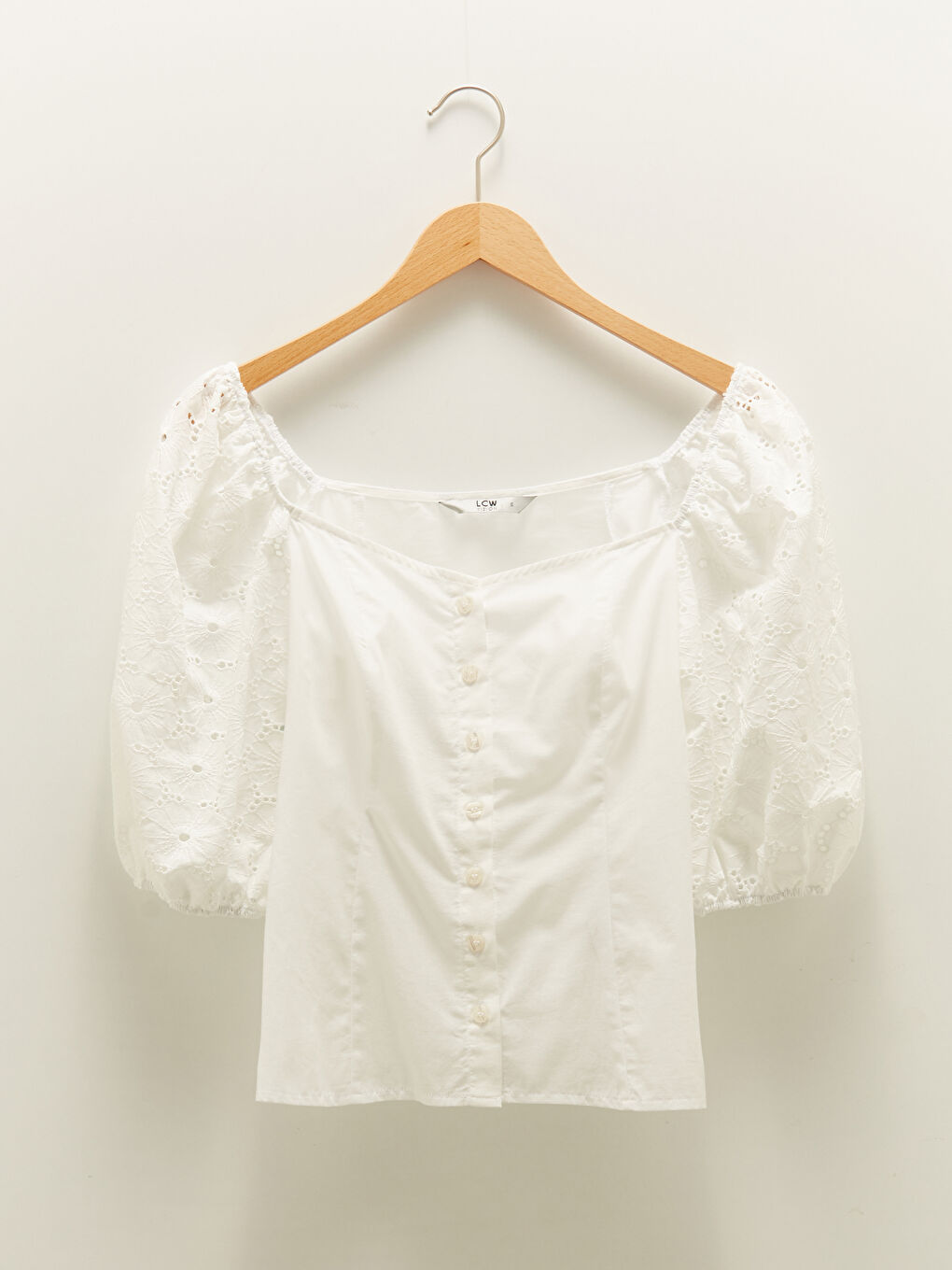 Beyaz Kare Yaka Nakışlı Poplin Kadın Bluz-5