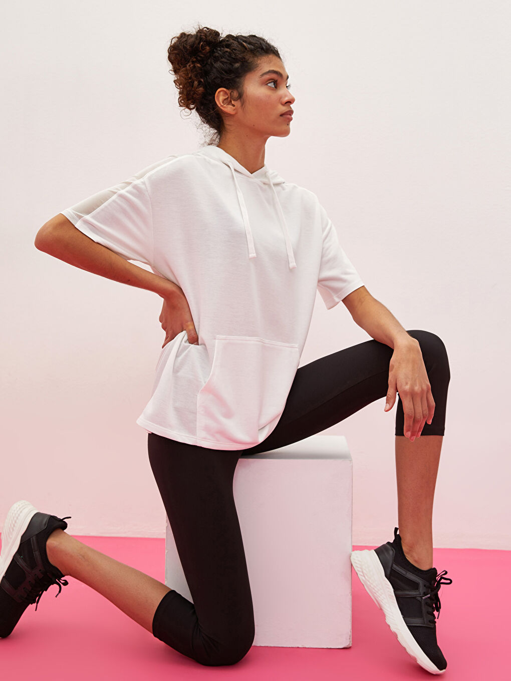 XSIDE ACTIVE Hooded Collar Plain Kangaroo Pocket Short Sleeve Women's Sports T-Shirt -S1K080Z8-EEW