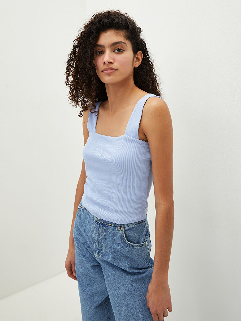 Mavi Kare Yaka Düz Askılı Kaşkorse Kumaş Kadın Atlet-5