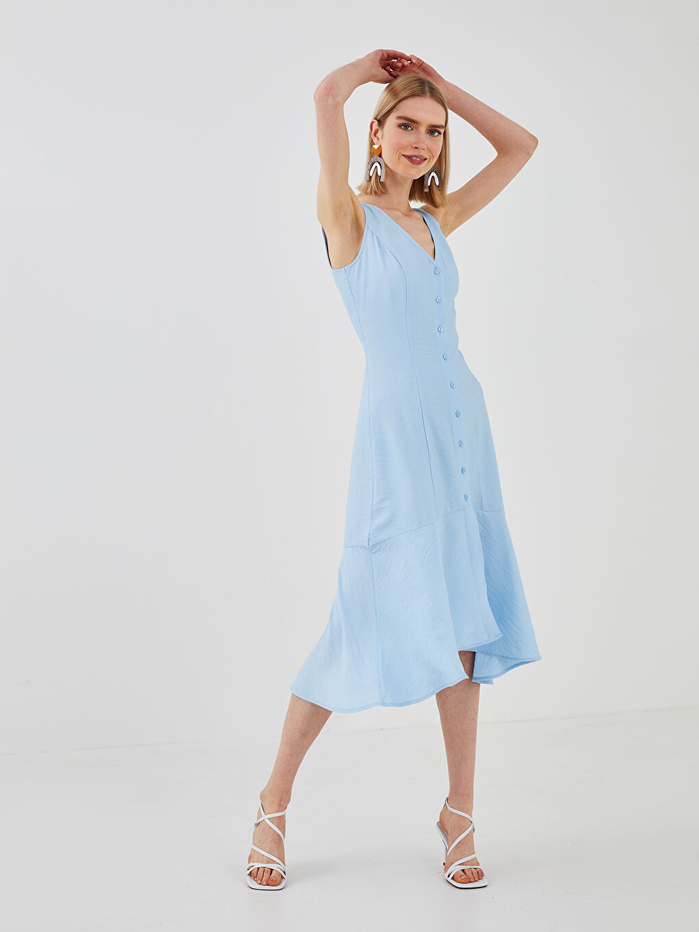 Mavi V Yaka Düz Önden Düğme Kapamalı Kadın Elbise