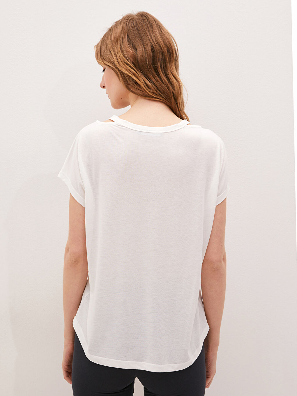 Crew Neck Plain Short Sleeve Women's Sports T-Shirt-4