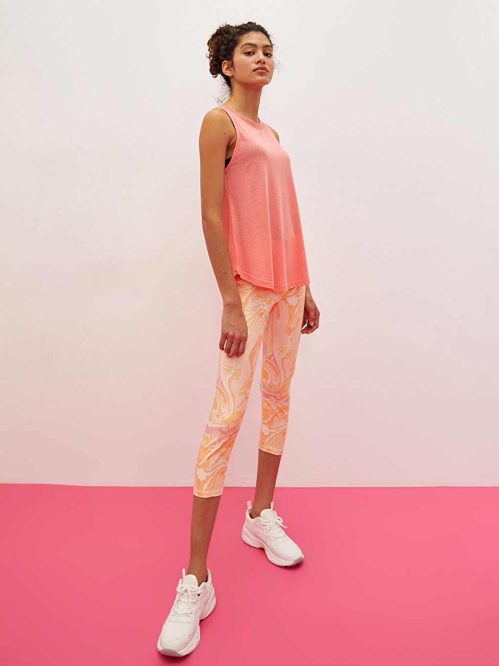 Mercan Kadın Bisiklet Yaka Düz Kolsuz Spor Tişört-3