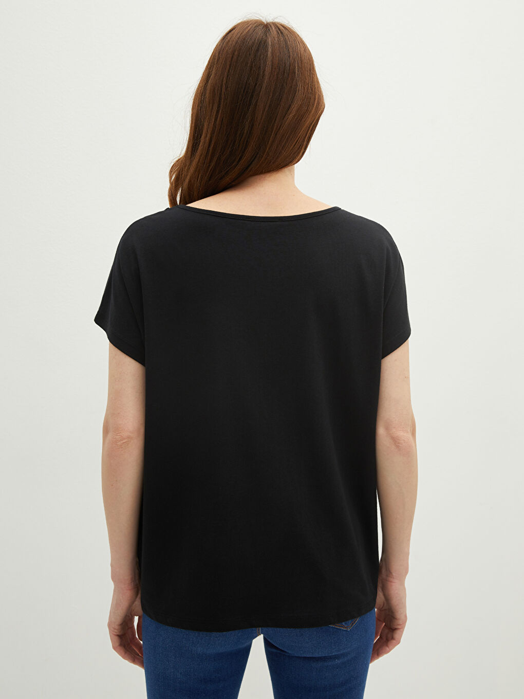 Siyah Bisiklet Yaka Düz Kısa Kollu Pamuklu Kadın Tişört-6