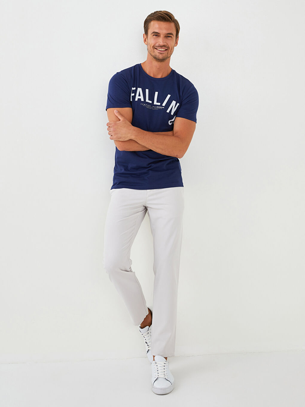 Lacivert Bisiklet Yaka Kısa Kollu Baskılı Penye Erkek Tişört