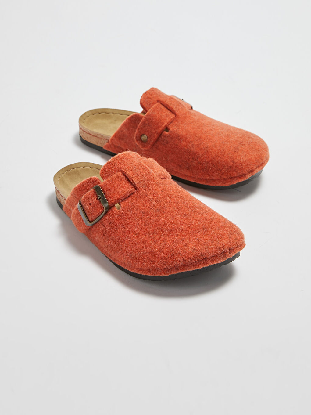 Kahverengi Toka Detaylı Kadın Ev Terliği-2