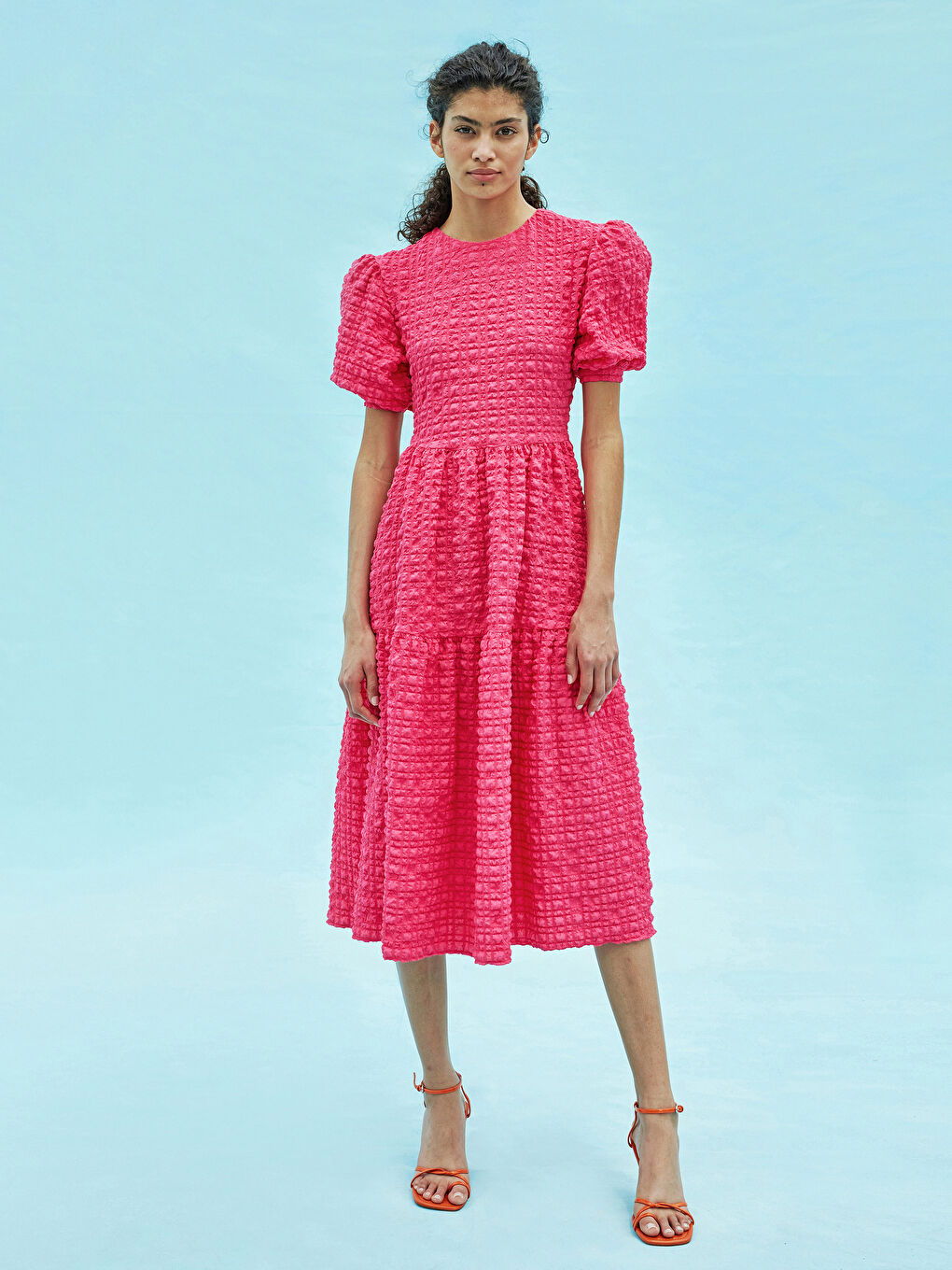 Fuşya GOFRE YUVARLAK YAKA BALON KOLLU KADIN GALİA ELBİSE