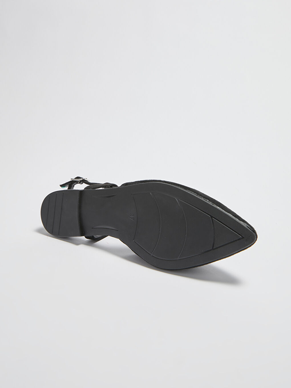 Siyah Çapraz Bantlı Sivri Burun Kadın Babet-3