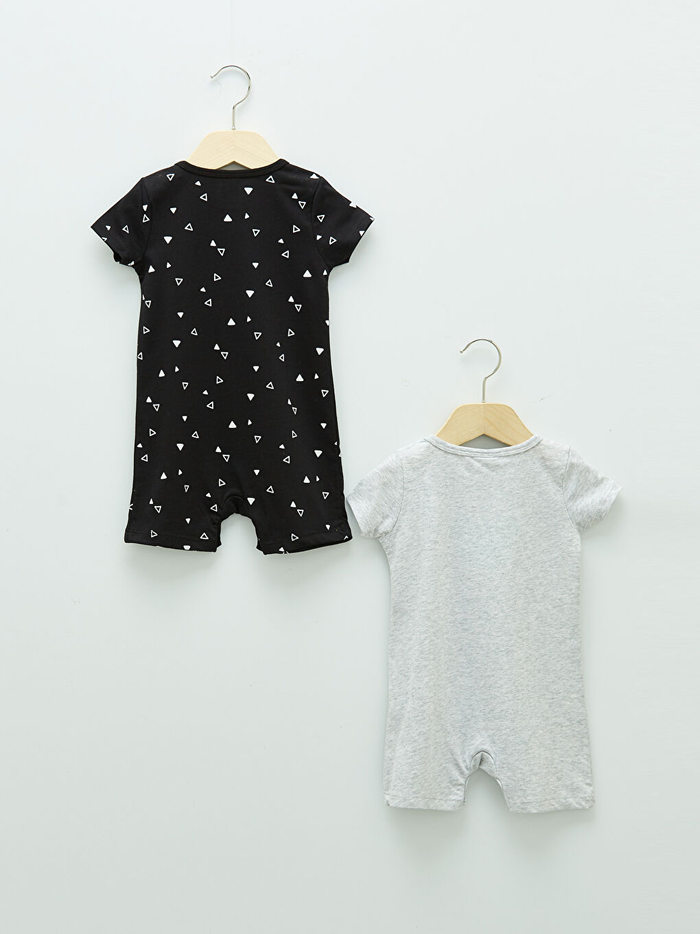 LCW baby Crew Neck Short Sleeve Printed Unisex Baby Rompers 2 Pack -S1K983Z1-CX8