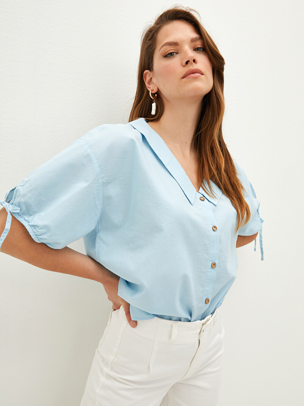 Flat Front Button Closure Tie-down Sleeves Poplin Women's Shirt