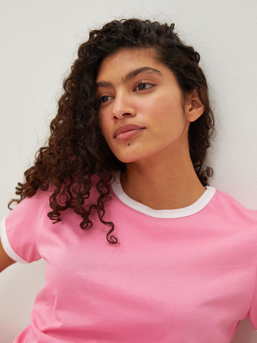 Pembe Bisiklet Yaka Düz Kısa Kollu Kadın Tişört-2