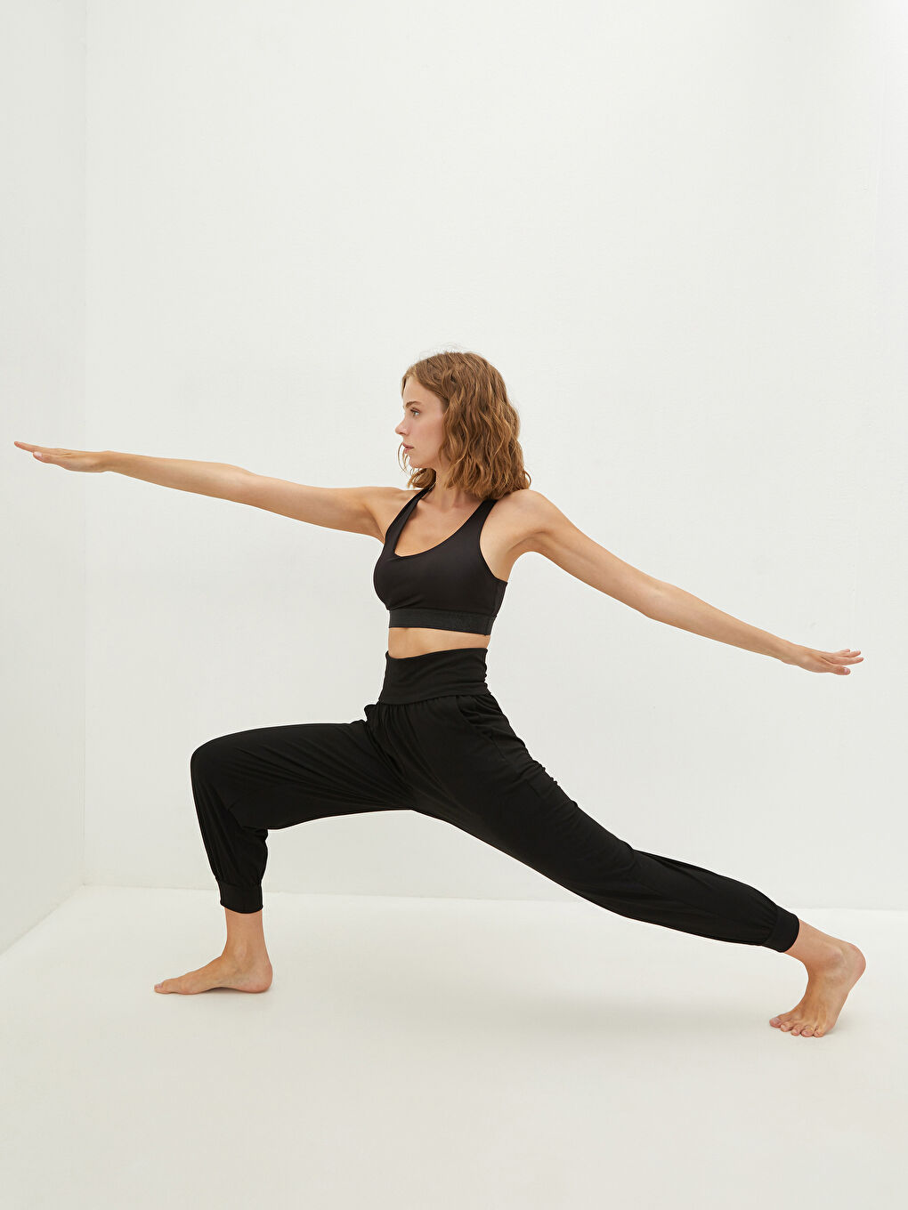 Elastic Waist Regular Pocket Detailed Women's Sports Sweatpants-9